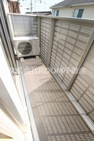 バルコニー　陽当たり良好なバルコニーです