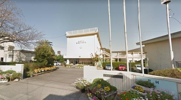 中学校　宮崎市立宮崎中学校（中学校）まで1698m