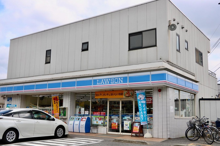 コンビニ　ローソン（コンビニ）まで489m