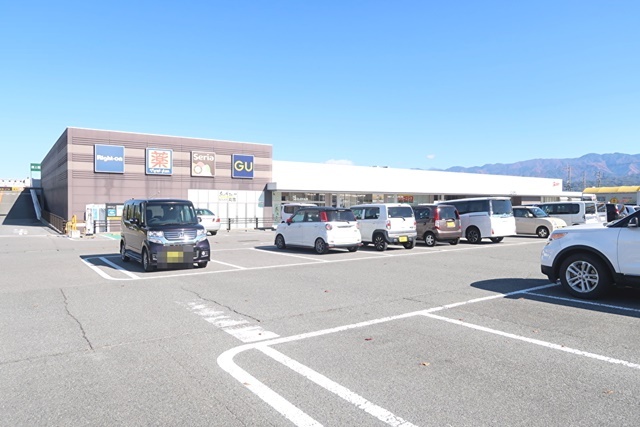 スーパー　アピタ　飯田店（スーパー）まで482m