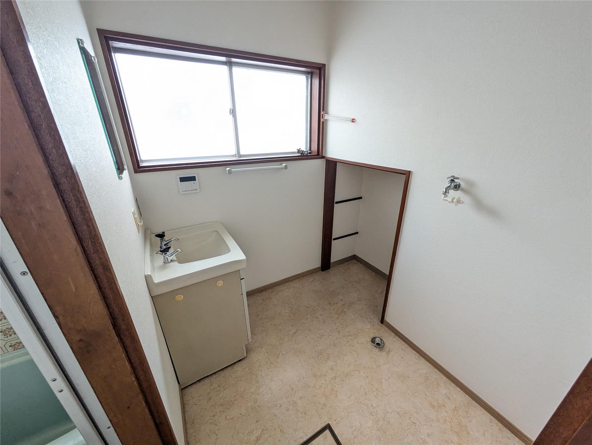 洗面設備　洗面所