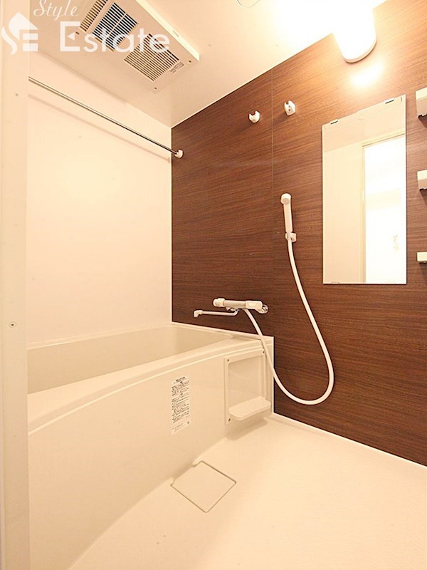 バス・シャワールーム　バスルーム