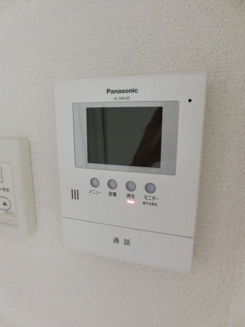 セキュリティ　防犯ＴＶモニター付きのドアホン。