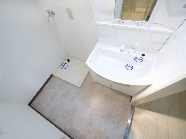 洗面設備　脱衣スペースもあります