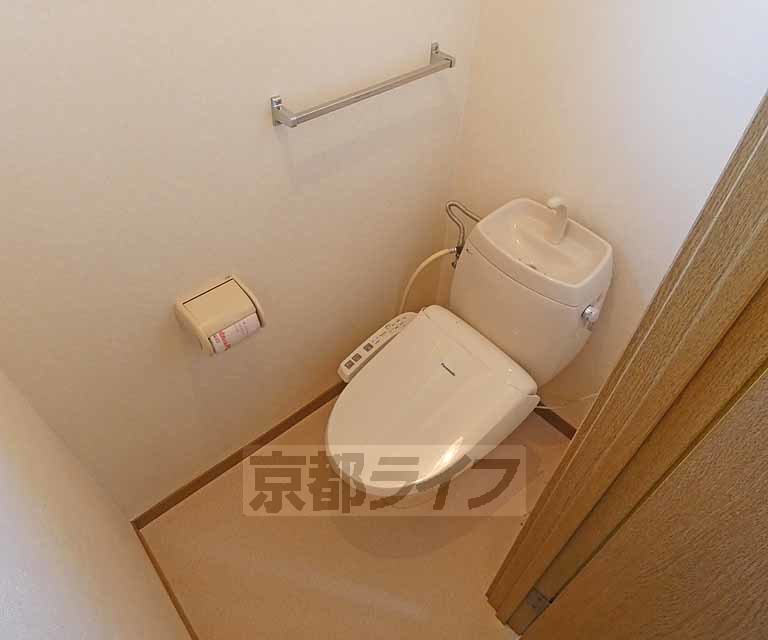 トイレ　ウォシュレット付きトイレ。