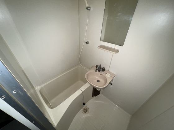 バス・シャワールーム　※別号室の写真です