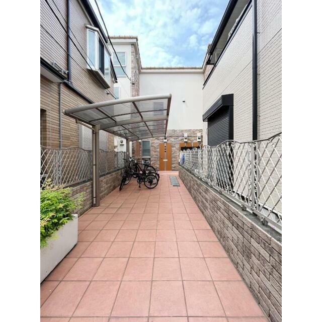 エントランス　エントランス