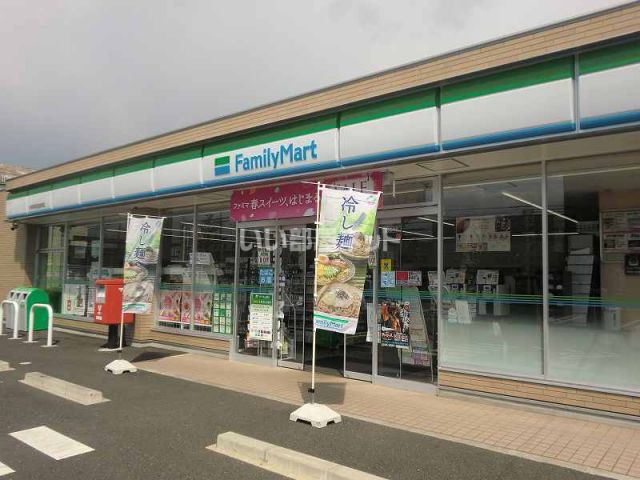 コンビニ　ファミリーマート各務原那加前野店（コンビニ）まで410m