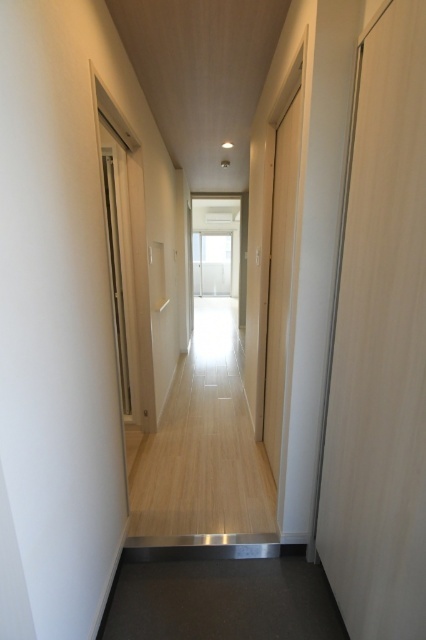 玄関　反転タイプのお写真です。