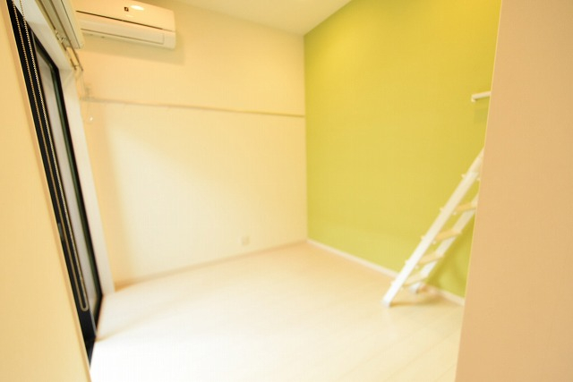 居室・リビング　エアコン付きで初期費用を抑えられます♪