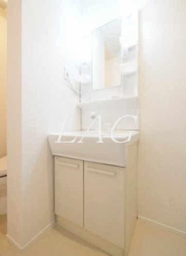 洗面設備　独立洗面台です。