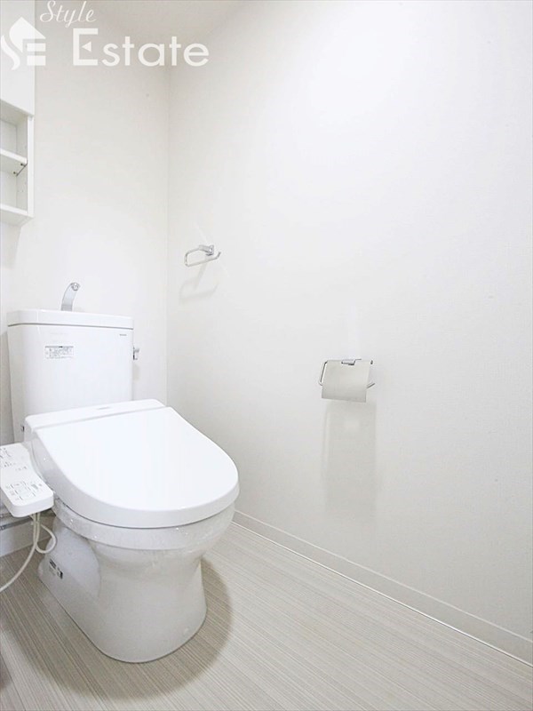 トイレ　温水洗浄便座