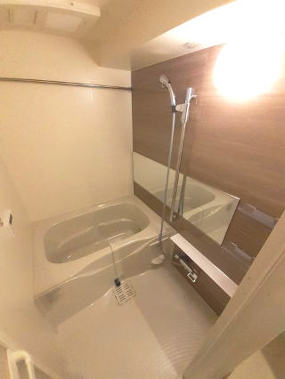 バス・シャワールーム　風呂