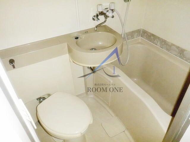 バス・シャワールーム　お風呂です。