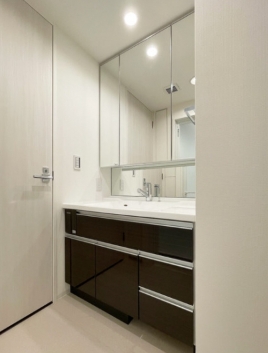 洗面設備　☆嬉しい独立洗面台☆