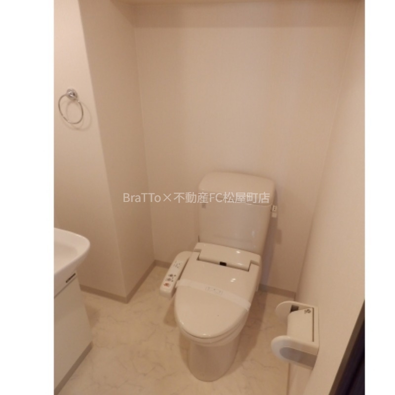 トイレ　トイレ（ウォシュレット付き）