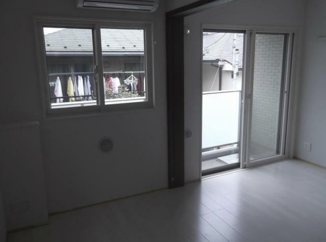 バルコニー　バルコニーあります