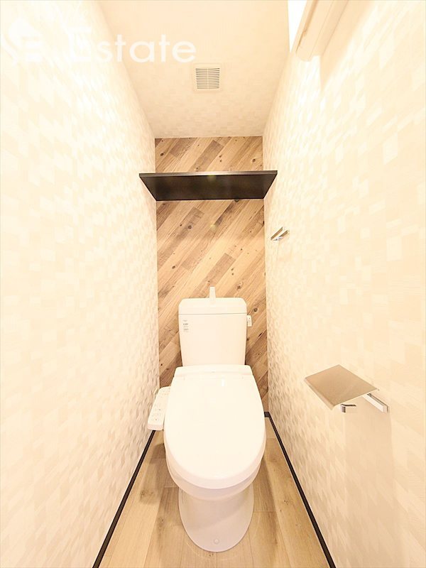 トイレ　同仕様内装