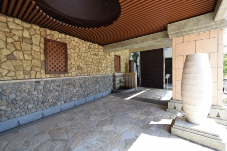 エントランス　建物の内部です
