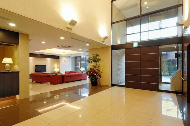 エントランス　オートロック・フロントコンシェルジュサービス有