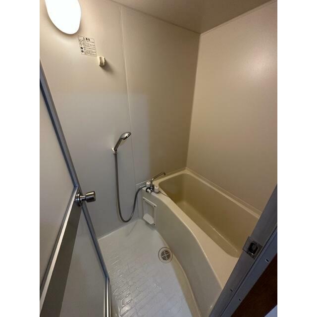 バス・シャワールーム　一日の疲れ癒すバスタイムを・・。