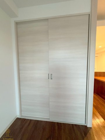 収納　アイボリーポワント難波WEST