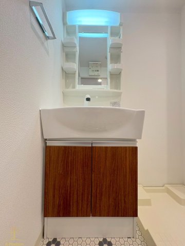 洗面設備　アイボリーポワント難波WEST