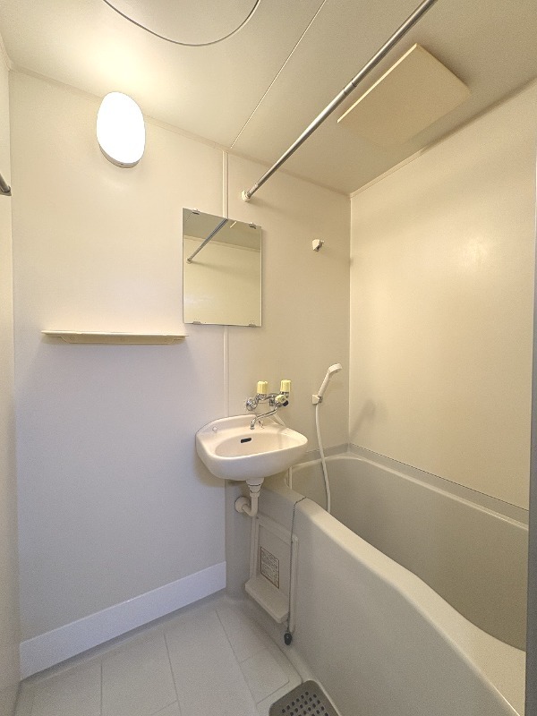 バス・シャワールーム　お風呂です。