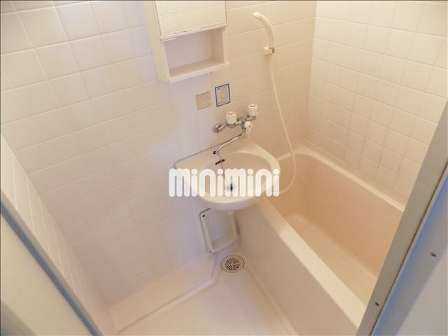 バス・シャワールーム　洗面付きのお風呂