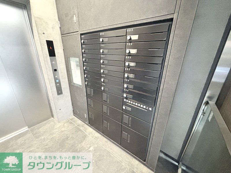 エントランス　エントランス