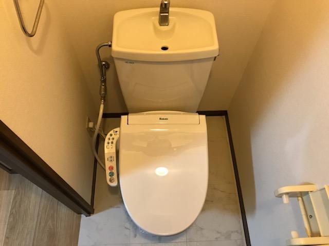 トイレ　シャワー付トイレ