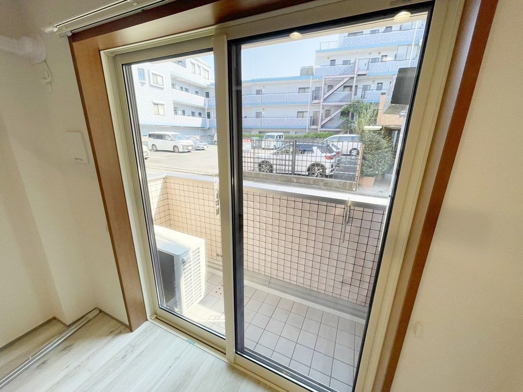 バルコニー　バルコニー