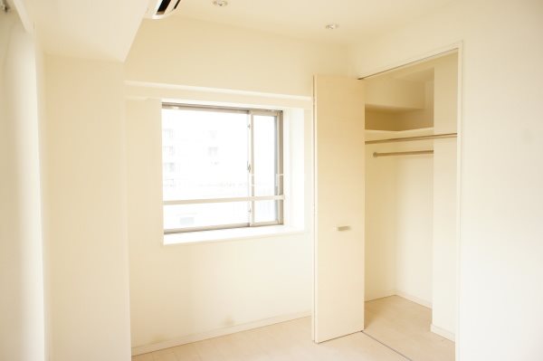 居室・リビング　※別部屋の参考写真です。