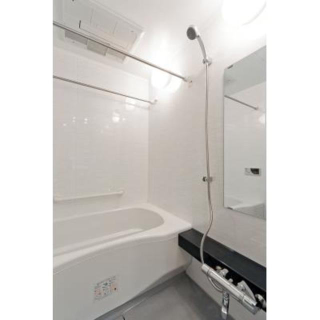 バス・シャワールーム　※写真は同タイプ住戸です。