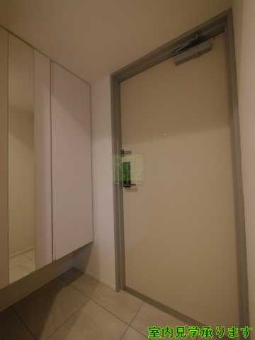 玄関　ロイジェントパークス四ッ谷