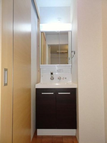 洗面設備　忙しい朝には欠かせない洗面所です