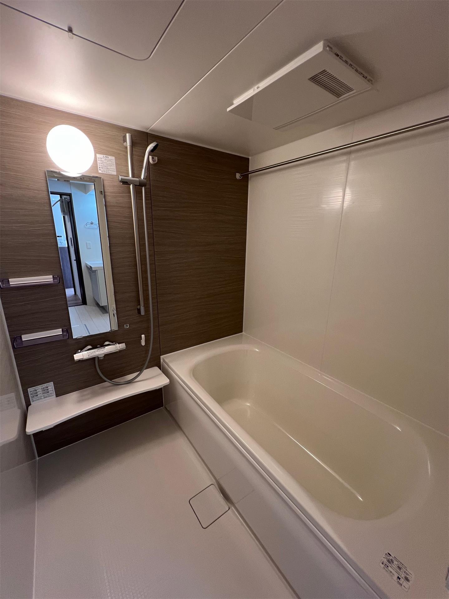 バス・シャワールーム