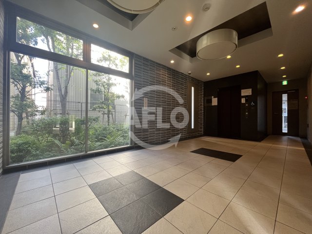 ロビー　レジュールアッシュ江坂　ロビー