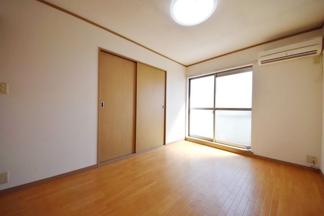 居室・リビング　洋室