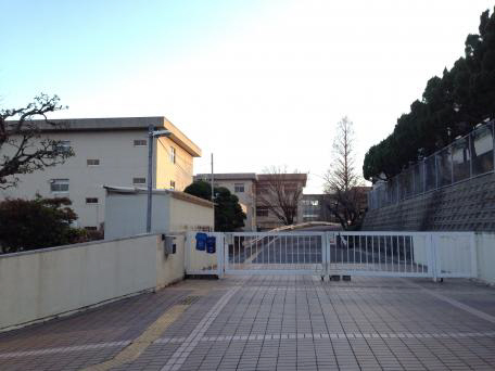 小学校　西丘小学校（小学校）まで280m