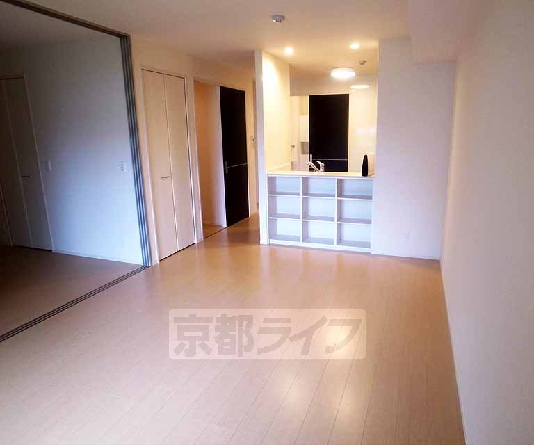 居室・リビング　照明のおしゃれな室内です・