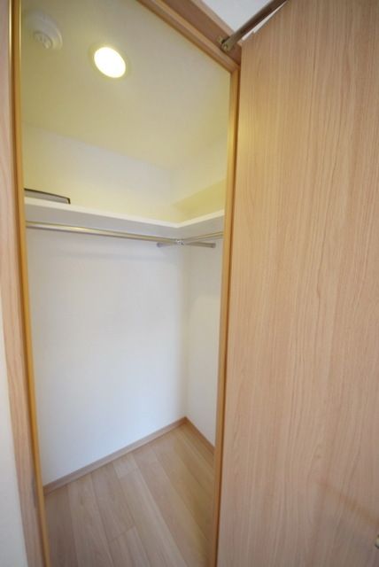 収納　ウォークインクローゼット