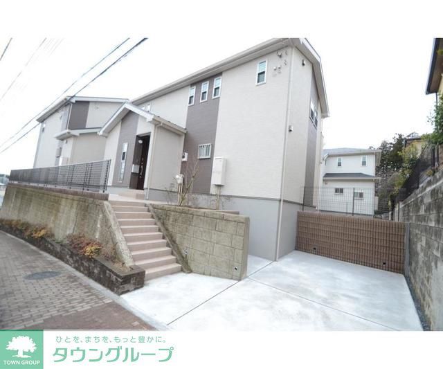 建物外観　駐車場つき！