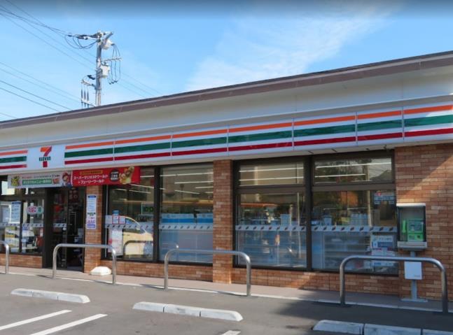 コンビニ　セブン－イレブン横浜栄小菅ケ谷店（コンビニ）まで255m