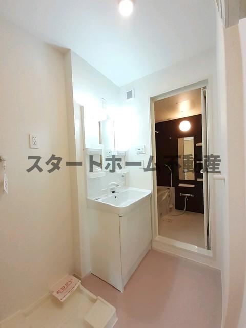 洗面設備　使いやすい洗面所です