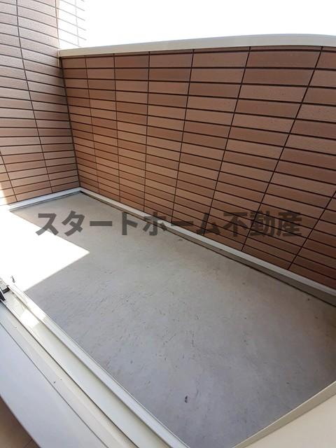 バルコニー　バルコニーがあります