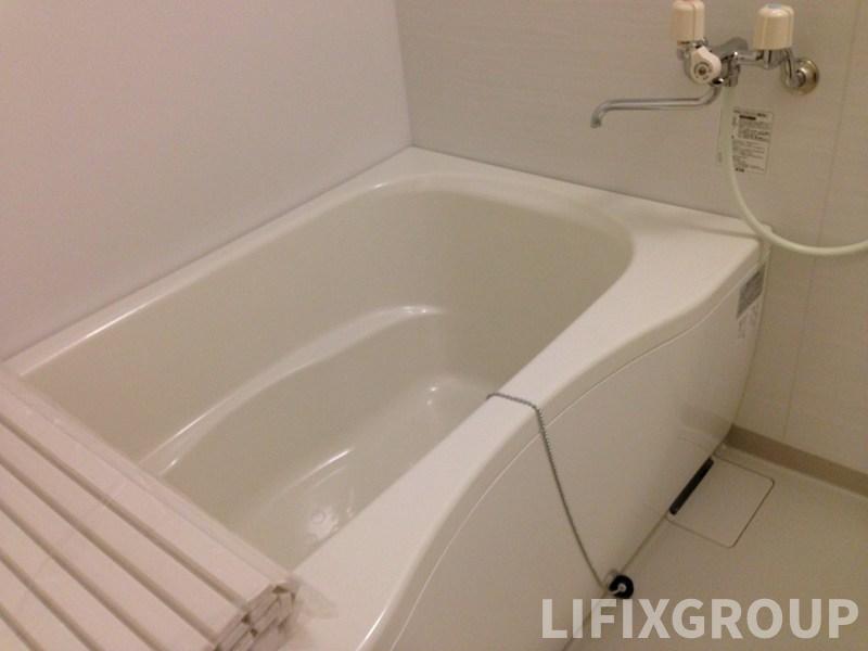 バス・シャワールーム　風呂