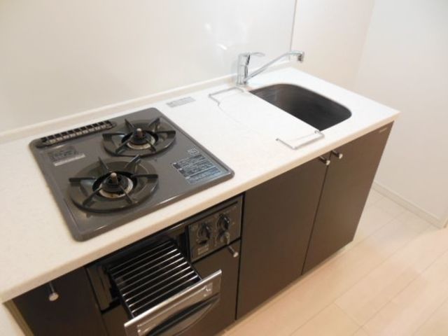 キッチン　同物件別部屋写真