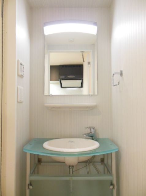 洗面設備　同物件別部屋写真