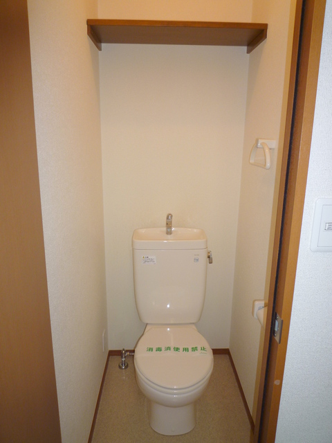 トイレ　★便利な上部棚付きトイレ★